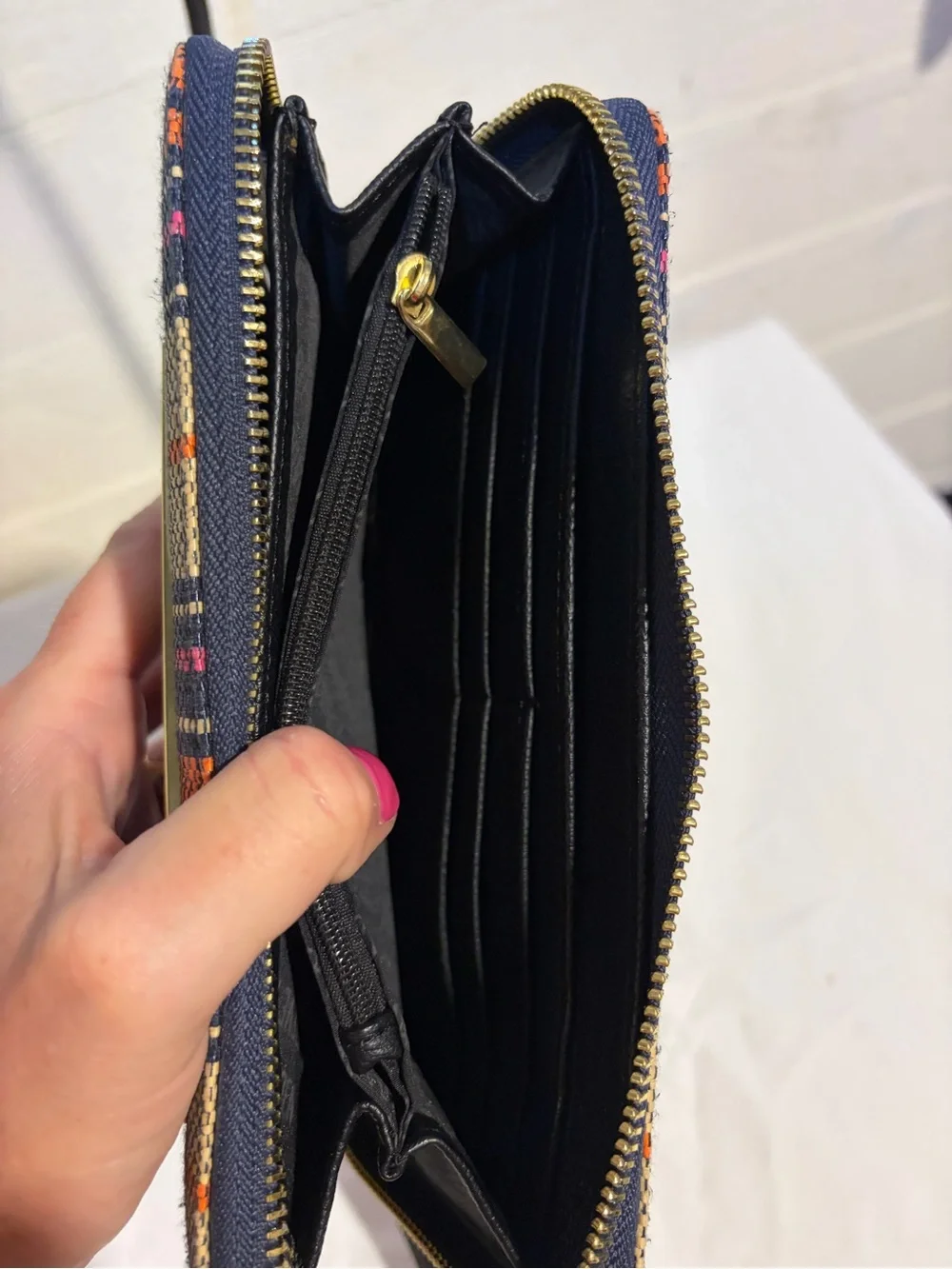NWOT Steve Madden Beige Woven Multi Color Striped Wristlet Clutch